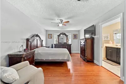 306 SW 120th Ave, Pembroke Pines, FL 33025 - Photo 9