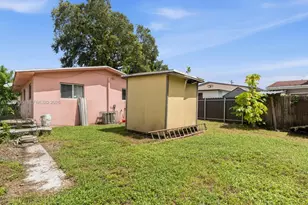 2118 NW 47th St, Miami, FL 33142 - Photo 21