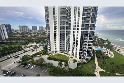 19201 Collins Ave #1119, Sunny Isles Beach, FL 33160 - Photo 61