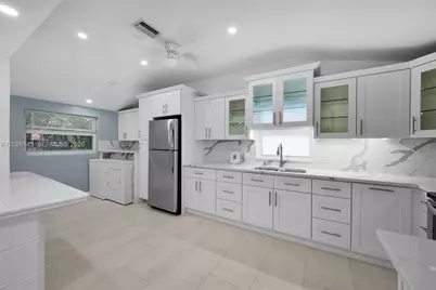 2041 NE 182nd St, North Miami Beach, FL 33162 - Photo 5