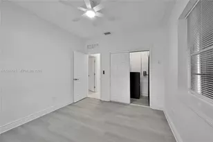 2041 NE 182nd St, North Miami Beach, FL 33162 - Photo 21