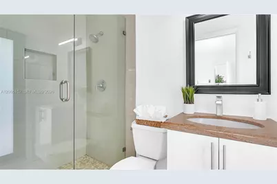 151 SE 9th Ct, Pompano Beach, FL 33060 - Photo 19