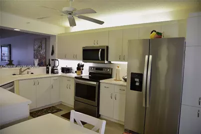 7730 Granville Dr #202, Tamarac, FL 33321 - Photo 5