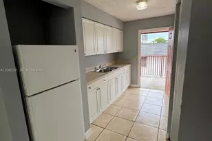 2920 Pierce St, Hollywood, FL 33020 - Photo 11