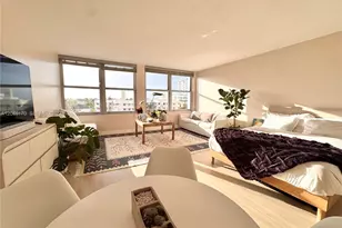 2899 Collins Ave, Miami Beach, FL 33140 - Photo 3