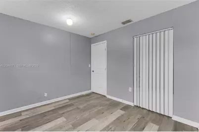 608 SW 76th Ter, North Lauderdale, FL 33068 - Photo 15