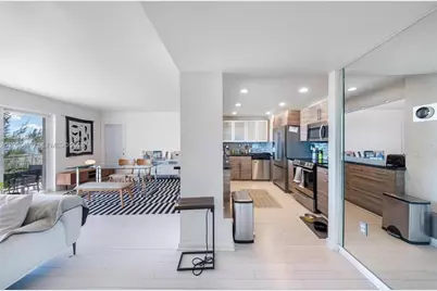 11111 Biscayne #2D, Miami, FL 33181 - Photo 3