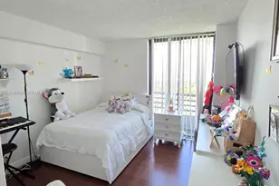 3300 NE 191st St, Aventura, FL 33180 - Photo 11