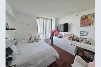 3300 NE 191st St #1202, Aventura, FL 33180 - Photo 9