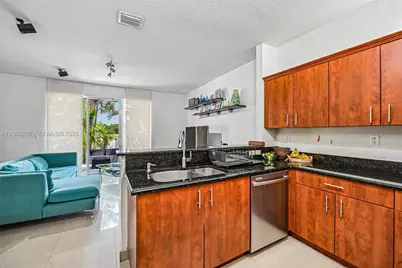 8175 NW 114th Pl, Doral, FL 33178 - Photo 19