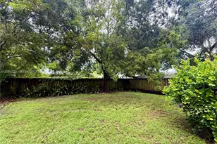 7929 NW 10th Ct, Miami, FL 33150 - Photo 5