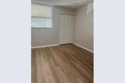 116 Lake Emerald Dr #202, Oakland Park, FL 33309 - Photo 5