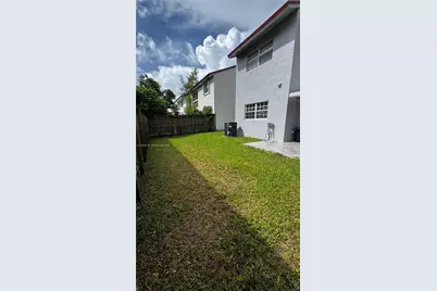 885 SE 13th Rd, Homestead, FL 33035 - Photo 19