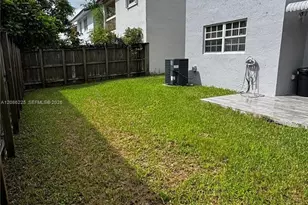 885 SE 13th Rd, Homestead, FL 33035 - Photo 19