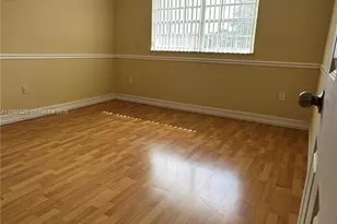 885 SE 13th Rd, Homestead, FL 33035 - Photo 9