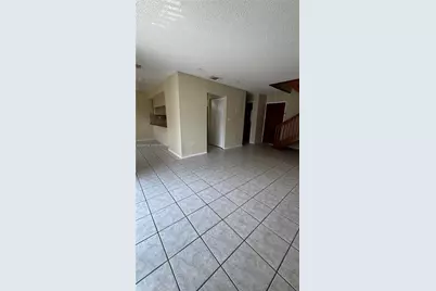 885 SE 13th Rd, Homestead, FL 33035 - Photo 13