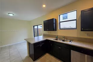 175 SE 34th Ave, Homestead, FL 33033 - Photo 7