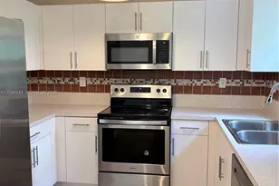 2297 NW 171st Terrace, Pembroke Pines, FL 33028 - Photo 7