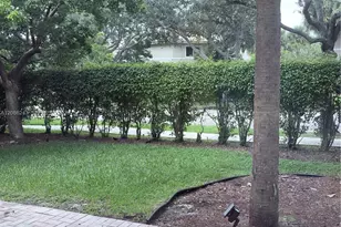 2297 NW 171st Terrace, Pembroke Pines, FL 33028 - Photo 11