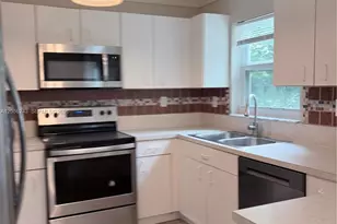 2297 NW 171st Terrace, Pembroke Pines, FL 33028 - Photo 13