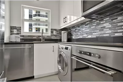 4747 Collins Ave #1008, Miami Beach, FL 33140 - Photo 11