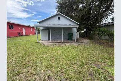 1361 NW 68th Ter #1361, Miami, FL 33147 - Photo 11