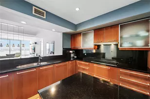 1331 Brickell Bay Dr, Miami, FL 33131 - Photo 39