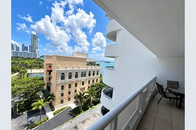 1717 N Bayshore Dr #A-1038, Miami, FL 33132 - Photo 3