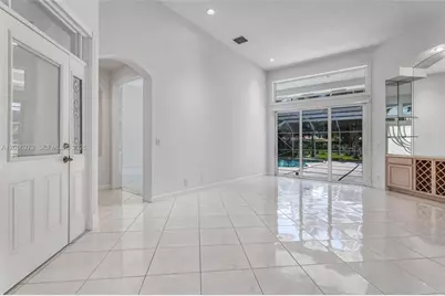 13702 NW 18th St, Pembroke Pines, FL 33028 - Photo 9