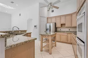 13702 NW 18th St, Pembroke Pines, FL 33028 - Photo 21