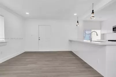 2828 NW 7th St #n/a, Fort Lauderdale, FL 33311 - Photo 9