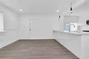 2828 NW 7th St, Fort Lauderdale, FL 33311 - Photo 9