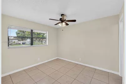 2831 NW 23rd St, Fort Lauderdale, FL 33311 - Photo 9