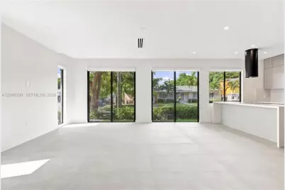 1001 SW 10 Ave, Miami, FL 33130 - Photo 11