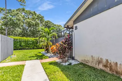 1050 Summit Trail Cir #B, West Palm Beach, FL 33415 - Photo 31