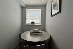 353 Virginia St, Hollywood, FL 33019 - Photo 13