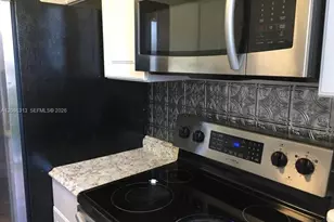 1825 Cleveland St, Hollywood, FL 33020 - Photo 19