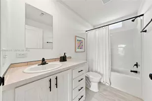 17101 SW 200th St, Miami, FL 33187 - Photo 19