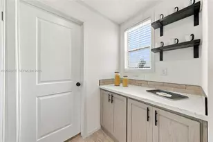 17101 SW 200th St, Miami, FL 33187 - Photo 31