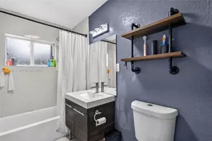 5317 NE 5th Ave, Oakland Park, FL 33334 - Photo 23