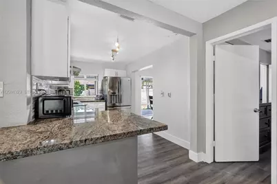 5317 NE 5th Ave, Oakland Park, FL 33334 - Photo 7