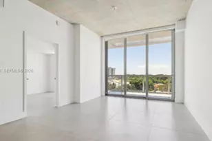 13800 Highland Dr, North Miami Beach, FL 33181 - Photo 9