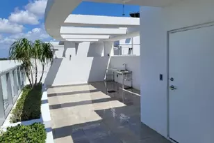 13800 Highland Dr, North Miami Beach, FL 33181 - Photo 27