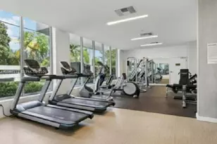 13800 Highland Dr, North Miami Beach, FL 33181 - Photo 35