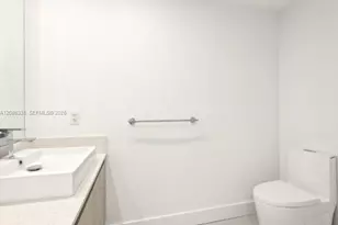 13800 Highland Dr, North Miami Beach, FL 33181 - Photo 25