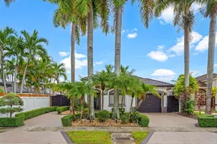 19953 NW 78th Ave, Hialeah, FL 33015 - Photo 1