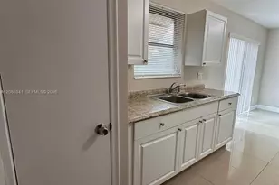 2417 Polk St, Hollywood, FL 33020 - Photo 15
