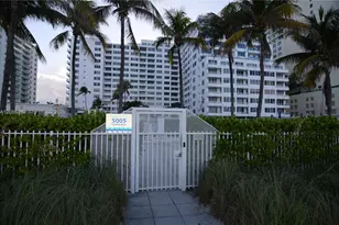 5005 Collins Ave, Miami Beach, FL 33140 - Photo 17