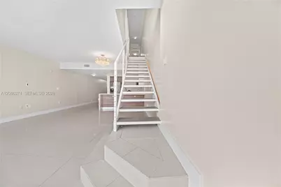 2000 Bay Dr #204, Miami Beach, FL 33141 - Photo 13