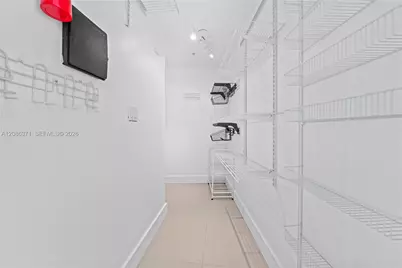 2000 Bay Dr #204, Miami Beach, FL 33141 - Photo 7